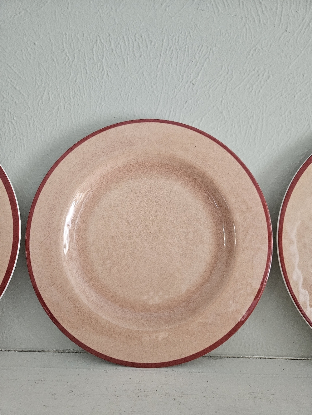 NWOT Threshold Melamine Two Toned Pink Dinner Plates- Set Of 4 - Picture 3 of 9